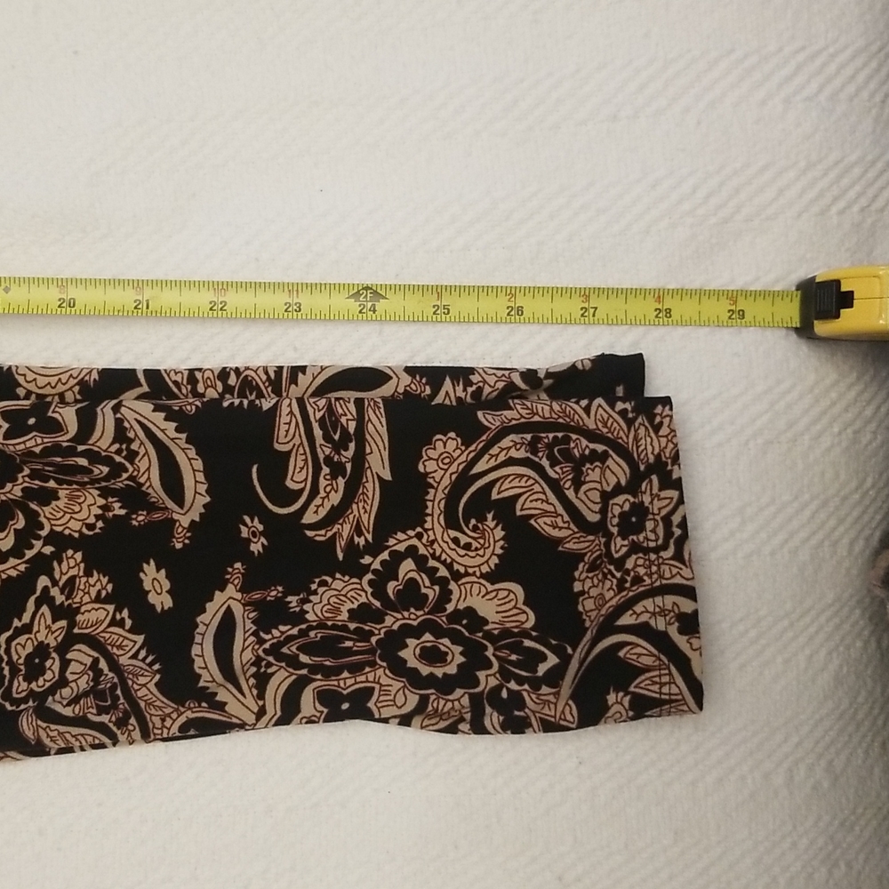 NWT EEVEE leggings size plus (14-22) - Picture 6 of 7